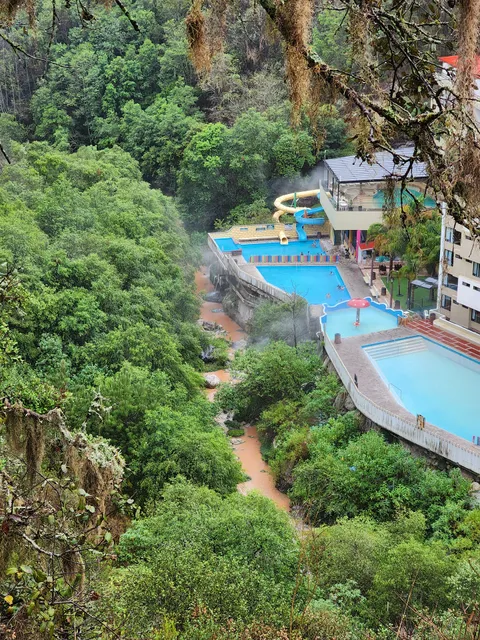 Estacionamiento balneario aguas termales Chignahuapan