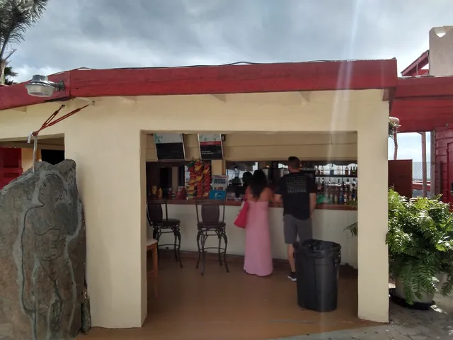 Cielo Vista Bar at Beacon Point