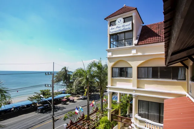 Mae Pim Resort Hotel