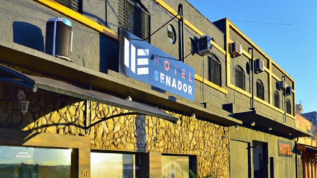 Hotel Senador