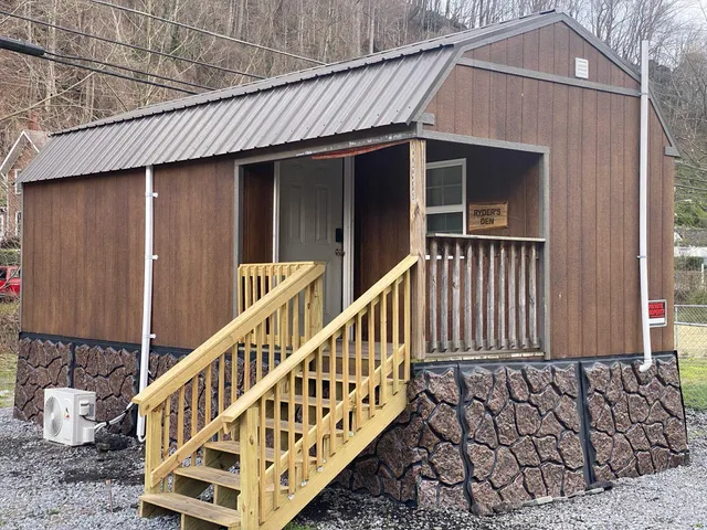 Trails & Tales Mountain Cabins