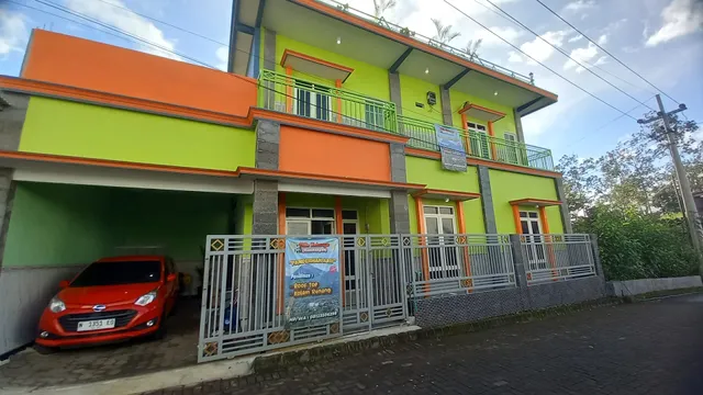 VILLA PANDERMAN ASRI