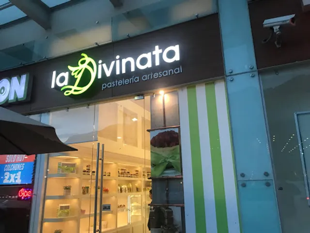 La Divinata Pastelería - Nativa