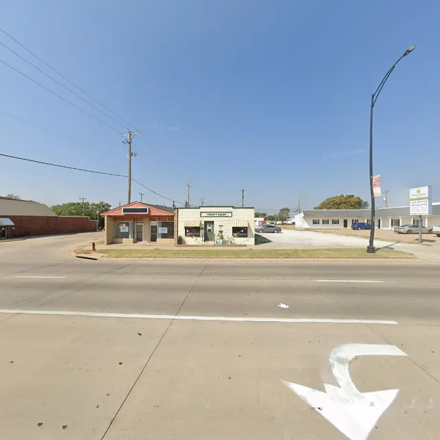 Woodlawn United Methodist Thrift Shop