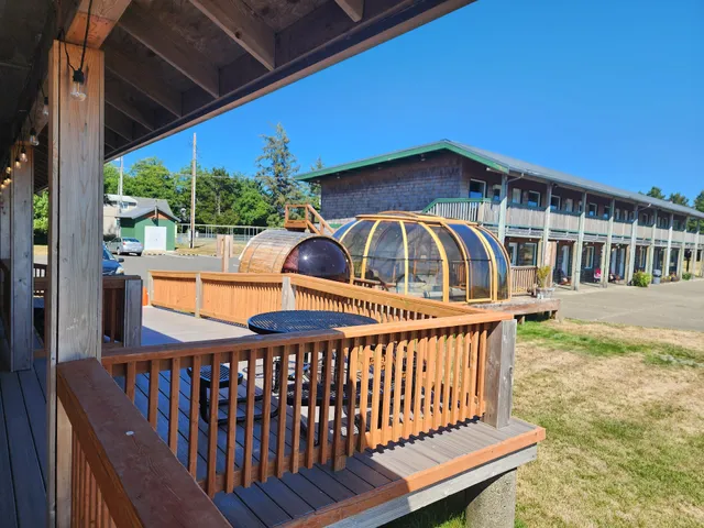 Tradewinds On The Bay