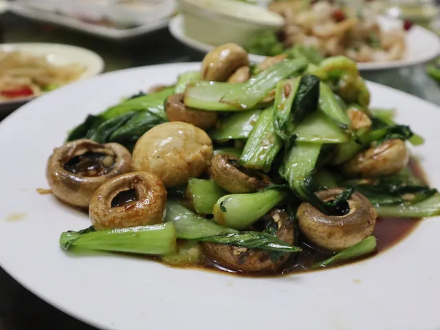 Yangyanghong Seafood Restaurant