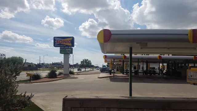 Sonic Drive-In