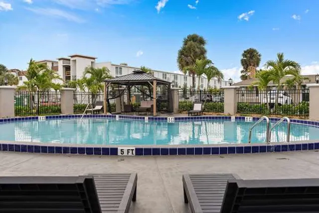 Super 8 by Wyndham Kissimmee/Orlando