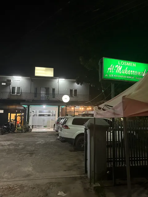 Losmen Al - Mukarromah