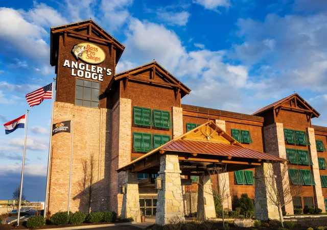 Bass Pro Shops Angler's Lodge
