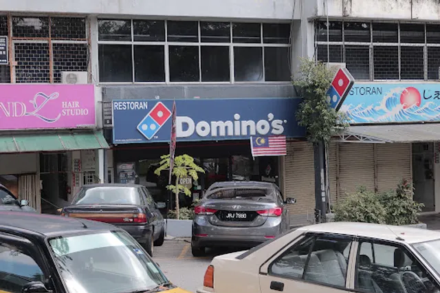 Domino's Taman Desa