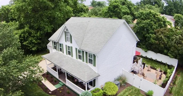 The Nelson Manor - 5 Bedroom Luxury Vacation Rental