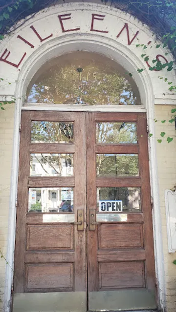 Eileen's Bakery & Cafe