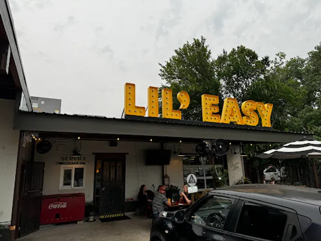 Lil' Easy Fine Cajun Food & Bar