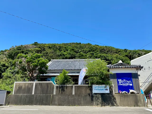 Guest house & bar Diamond Head