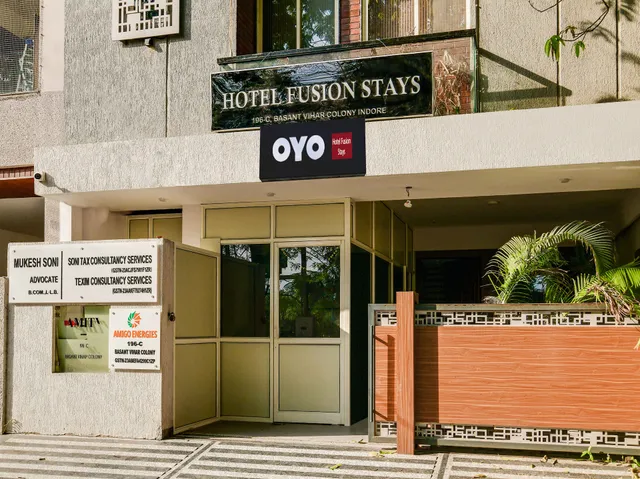 Super OYO 823962 Hotel Fusion Stays