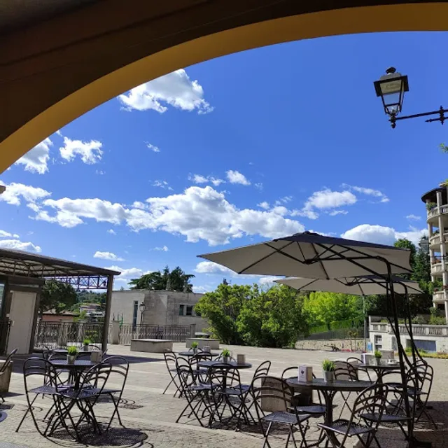 Ducktail Winebar Caffetteria