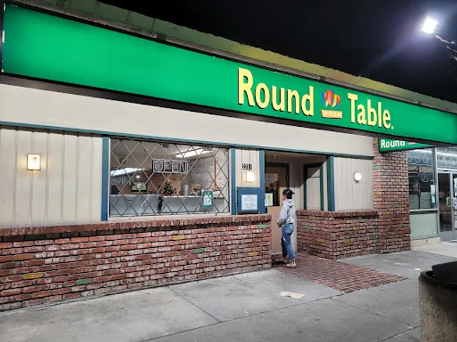 Round Table Pizza