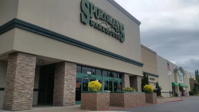 Sportsman's Warehouse