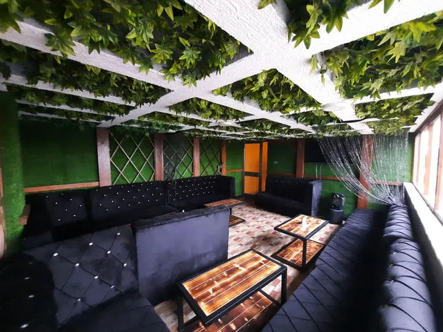 Backyard Cafe Restuarant | Meskel Flower | ባክያርድ ካፌና ሬስቶራንት | መስቀል ፍላወር