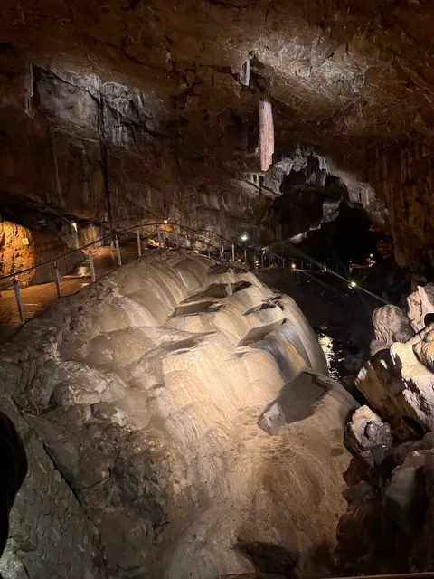 Buxton And Poole's Cavern Country Park