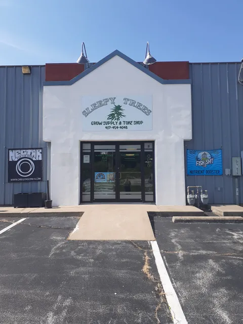Sleepy trees grow supply & toke shop