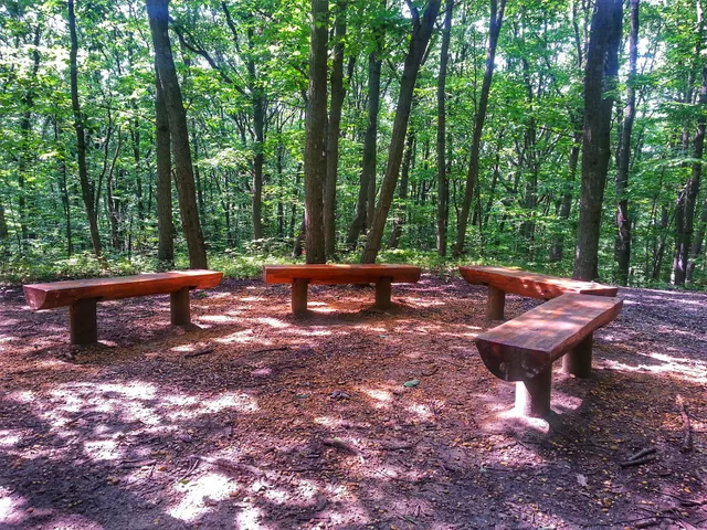 Thompson Park Trailhead