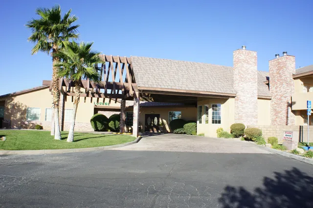 Mariah County Inn & Suites