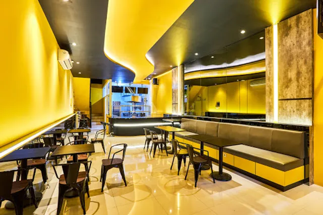 E&W Burgers - G-Walk Citraland