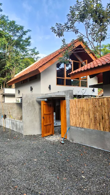 Pondok Cowet Batukaras