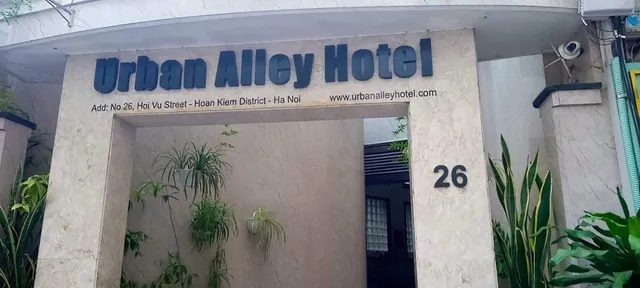 Urban Alley Hotel and Travel