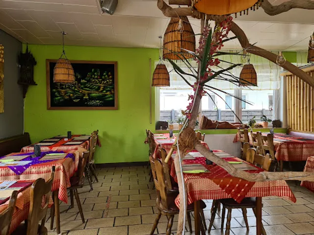 Amporn's Thai Restaurant