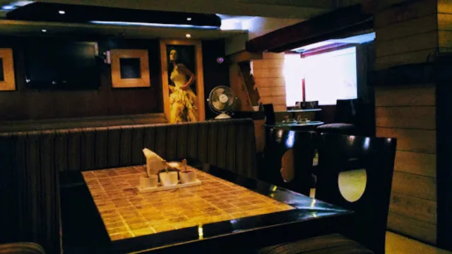 THE ROSE (Phool Bagan)