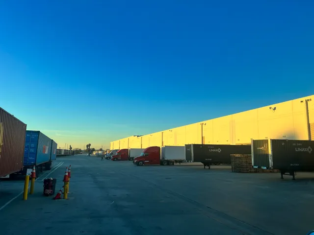 Southern Glazers Wine & Spirits, Distribution Center