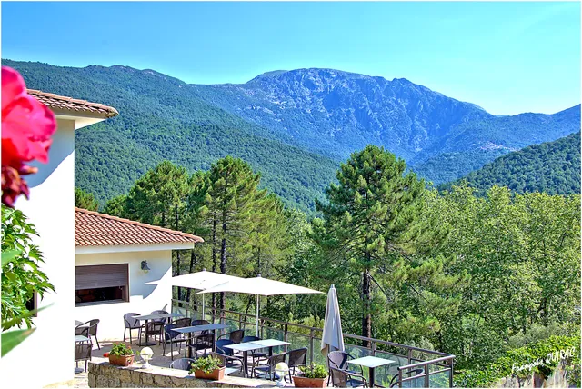 Hôtel : " L'Auberge des Deux Sorru "