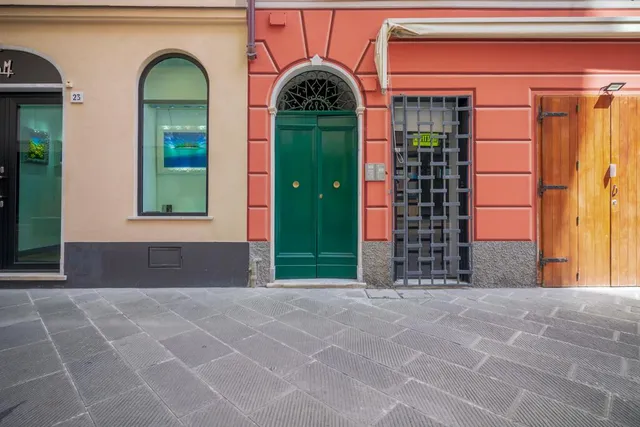 Historia Vitiello: The First Experience Suite