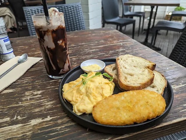 The Local Cafe Northbridge