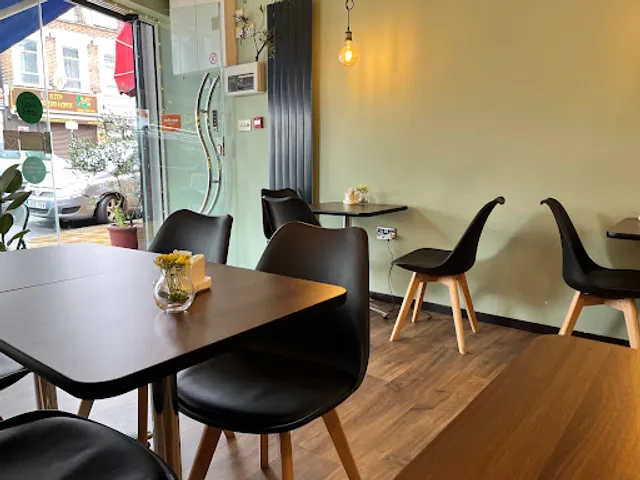 Koli's Bar & Restaurant