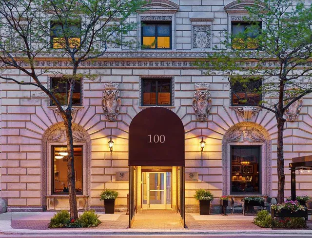 The Tremont Chicago Hotel
