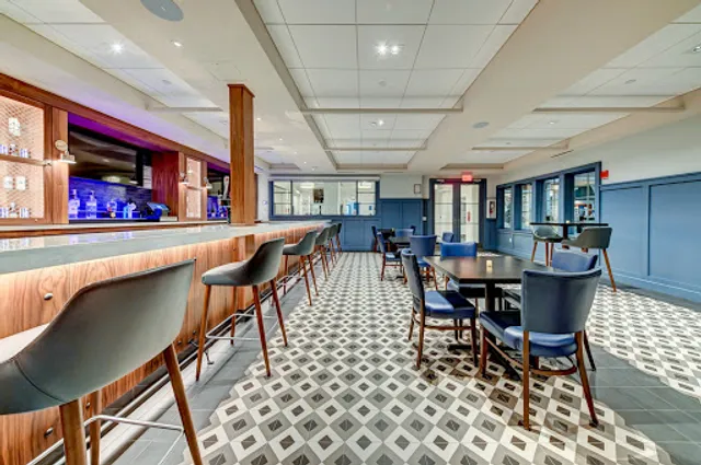 The Water Hazard Bar + Lounge at Chelsea Piers