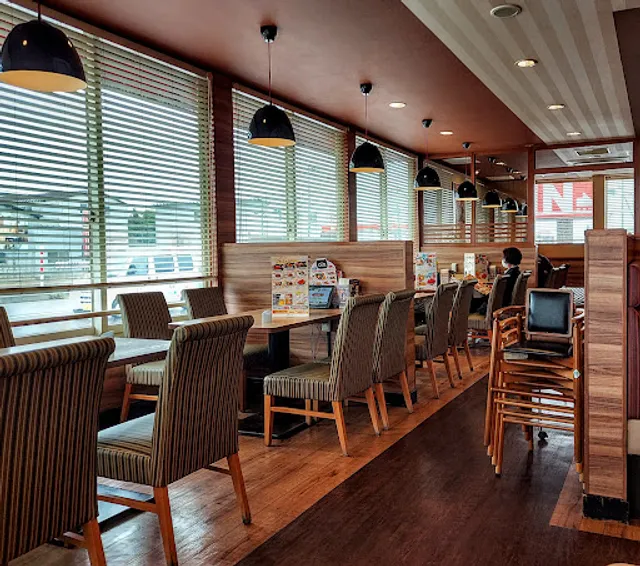 ガスト 新発田店