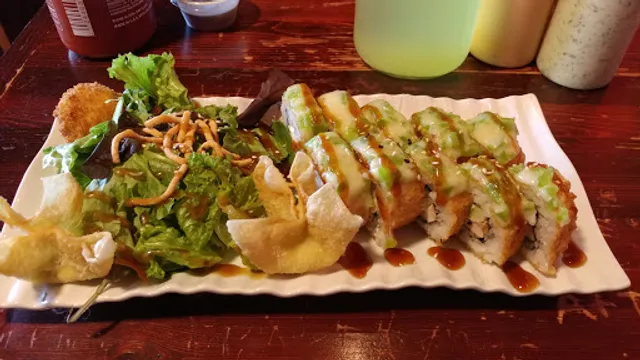 Rolls and Bowls Sushi