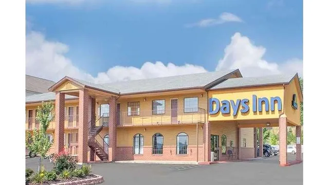 Days Inn by Wyndham Fayetteville