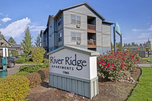 River Ridge Apartments