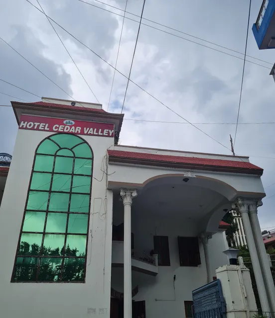 Hotel Cedar Valley