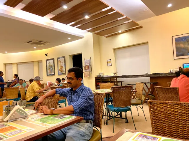 Citrus Cafe by Lemon Tree