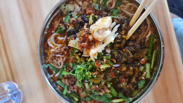 Jing Hong Guo Li Jing Dong Zao Wan Dian