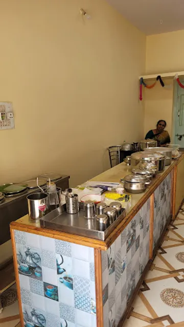 Sri Sai Tiffin Centre