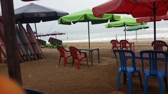 Nyoman Beach Bar& Asmer