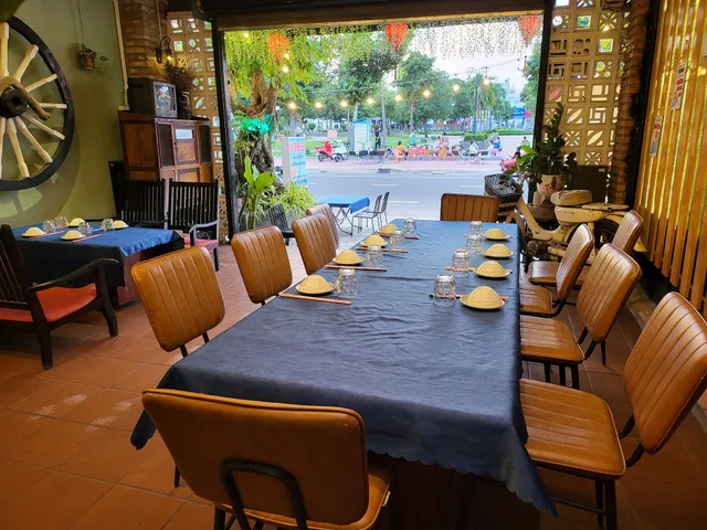 QUÁN CŨ PHAN THIẾT RESTAURANT